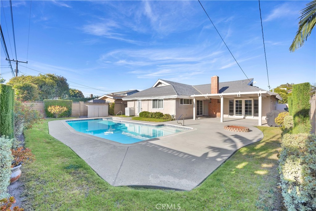 12111 Reagan Street Los Alamitos, CA 90720 - Photo 28 of 35