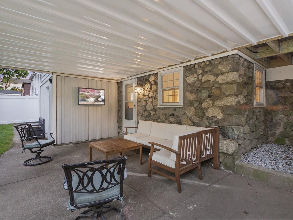 83 Barbara Road Waltham, MA 02453 - Photo 25 of 40 Gallery Image 25
