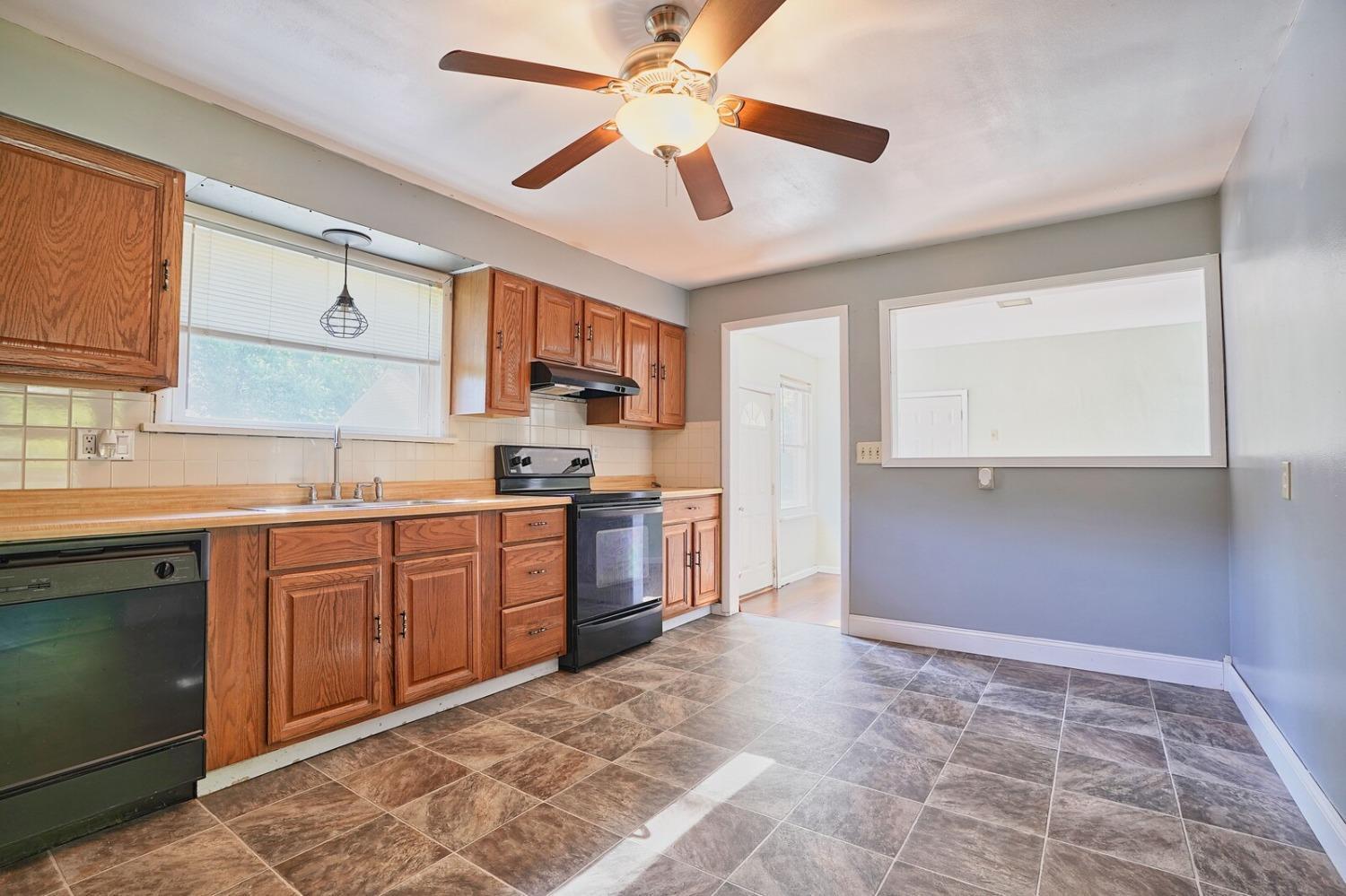 944 North Garver Road Monroe, OH 45044 - Photo 10 of 24 Gallery Image 10