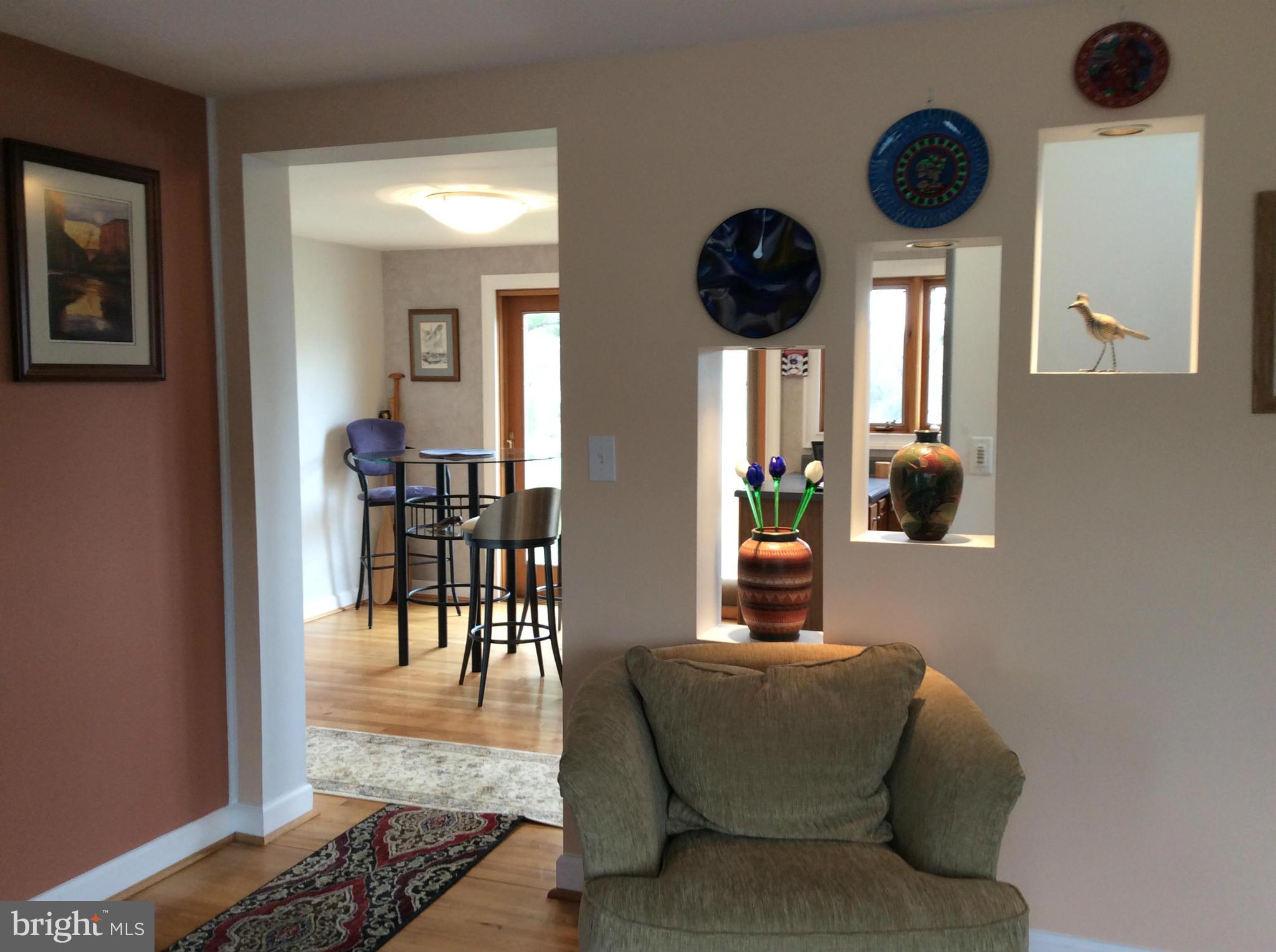 123 Little Neck Road Stevensville, MD 21666 - Photo 8 of 29 Living Room
