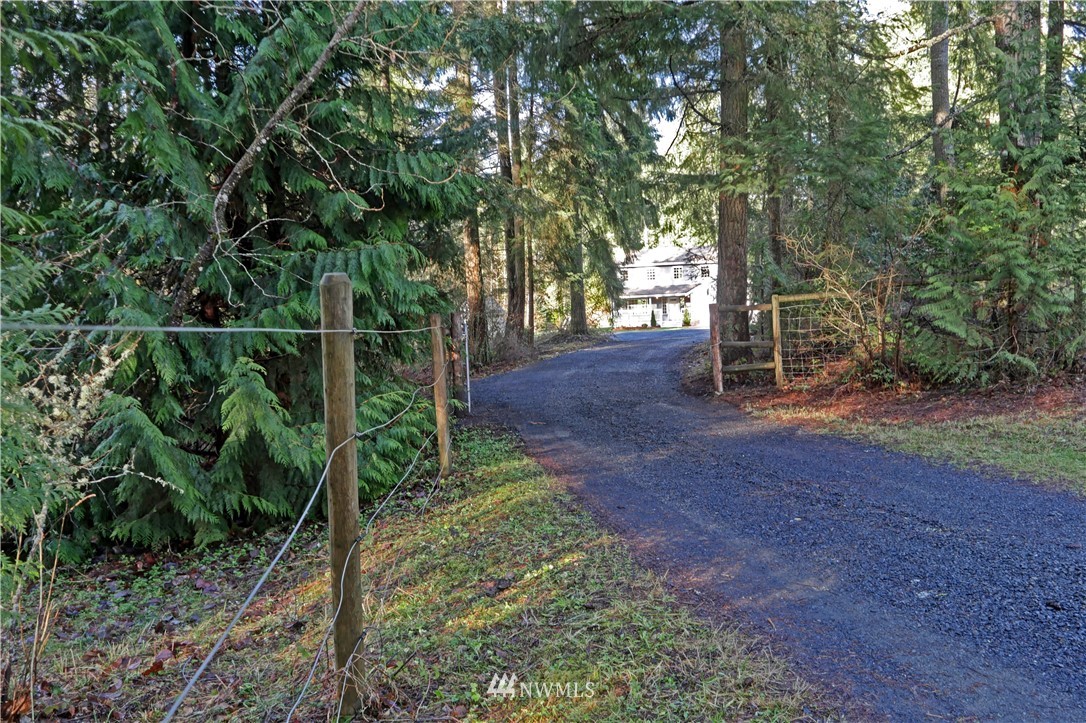 12831 Koeppen Road Southeast Rainier, WA 98576 - Photo 2 of 24 Gallery Image 2