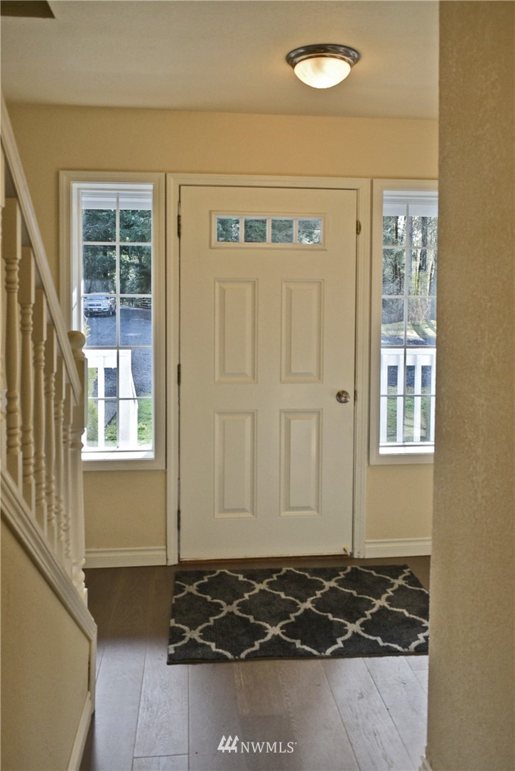 12831 Koeppen Road Southeast Rainier, WA 98576 - Photo 9 of 24 Gallery Image 9