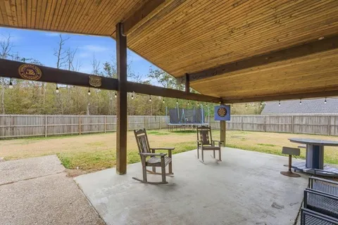 $289,000 | 2012 Jennifer Lane, Sulphur, LA 70665