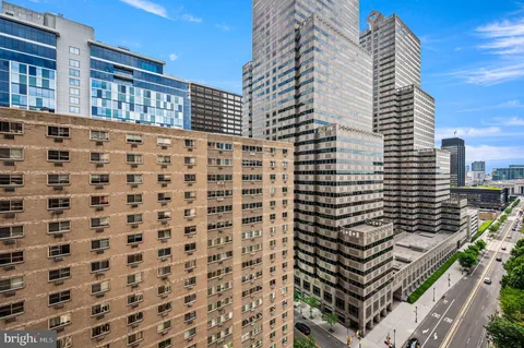 $475,000 | 1901 John F Kennedy Boulevard, Unit 1618, Philadelphia, PA 19103
