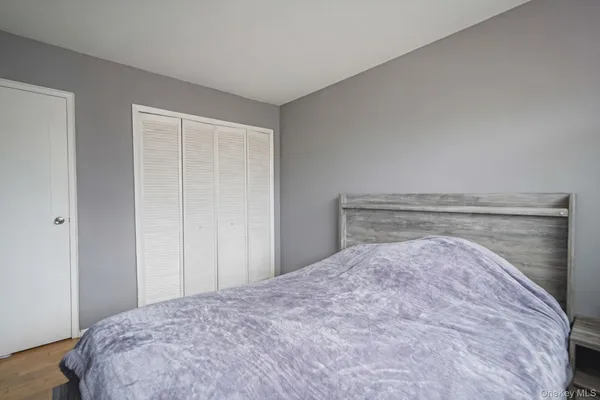 $739,000 | 70 Boulevard Avenue, West Islip, NY 11795