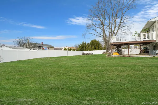 $739,000 | 70 Boulevard Avenue, West Islip, NY 11795