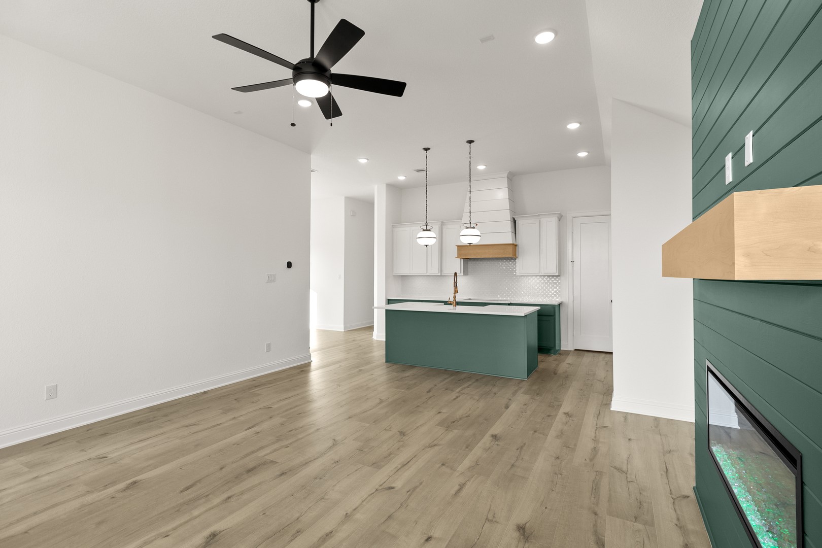 18815 Wild Raspberry Drive Hockley, TX 77447 - Photo 14 of 29 Family Room