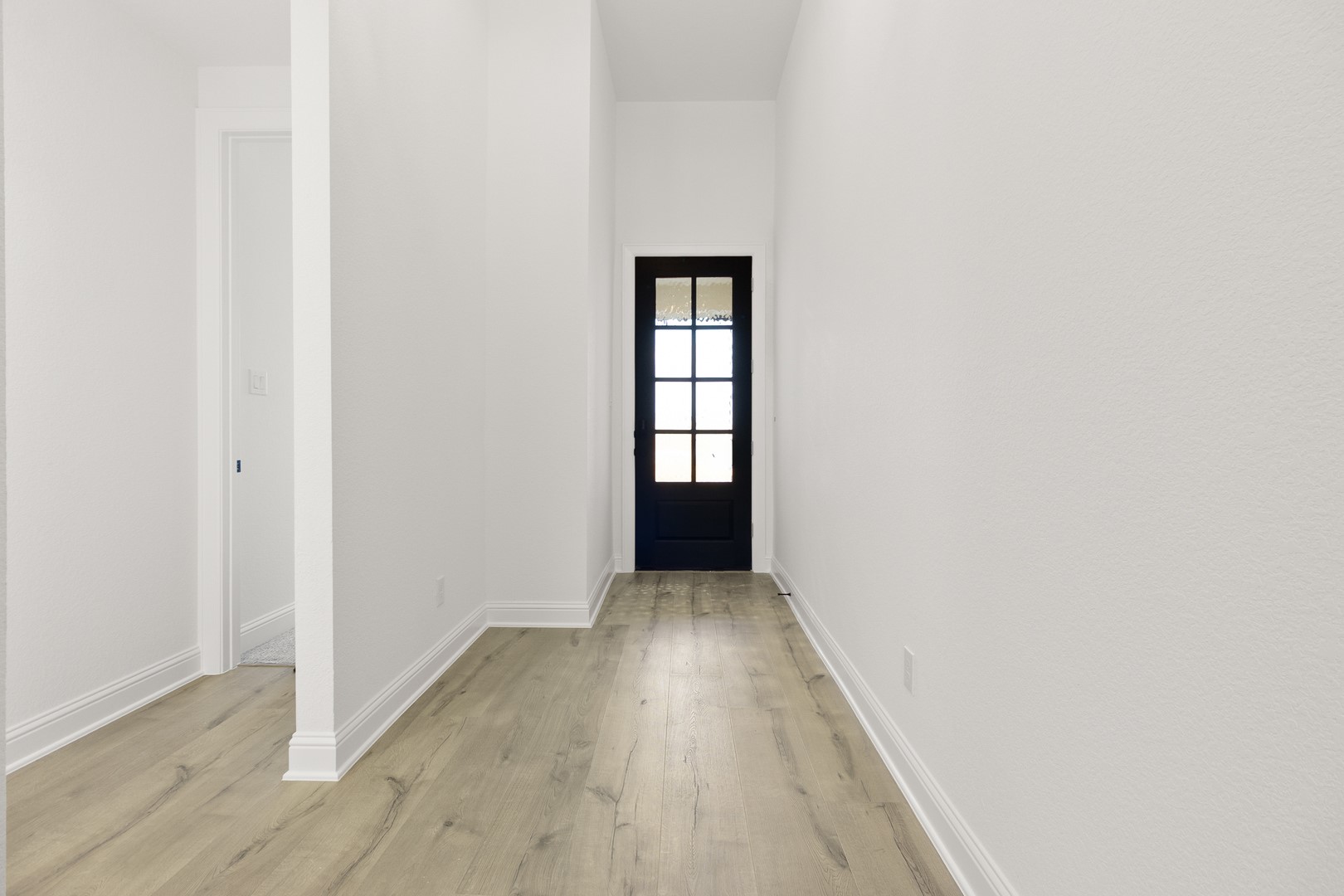 18815 Wild Raspberry Drive Hockley, TX 77447 - Photo 3 of 29 Foyer