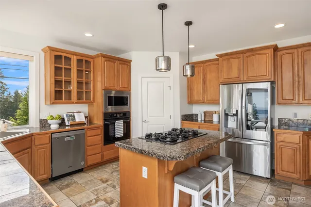 $875,000 | 11572 Northeast Skyward Loop, Kingston, WA 98346