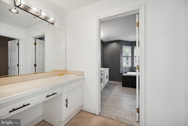 $705,000 | 124 Knoxlyn Farm Drive, Kennett Square, PA 19348