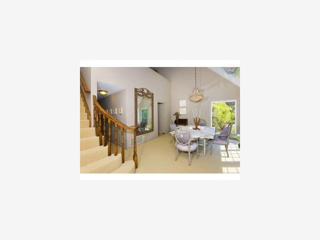 85 Sandra Road Hillsborough, CA 94010 - Photo 5 of 9