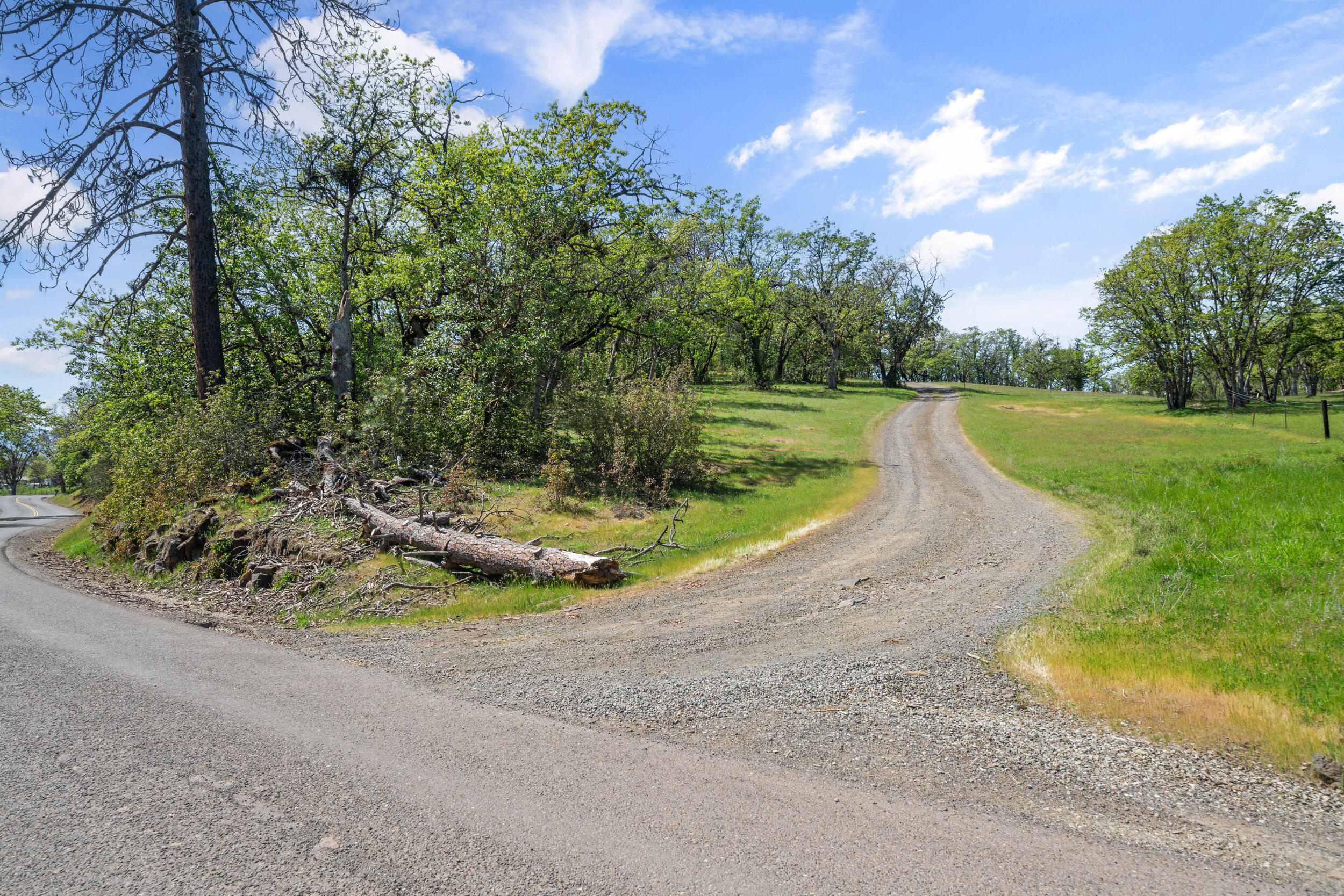 891 Brownsboro-Meridian Road Eagle Point, OR 97524 - Photo 42 of 43 891 brownsboro-meridian road -43