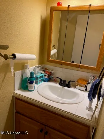 $69,900 | 610 Lawrence Road, Jackson, MS 39206