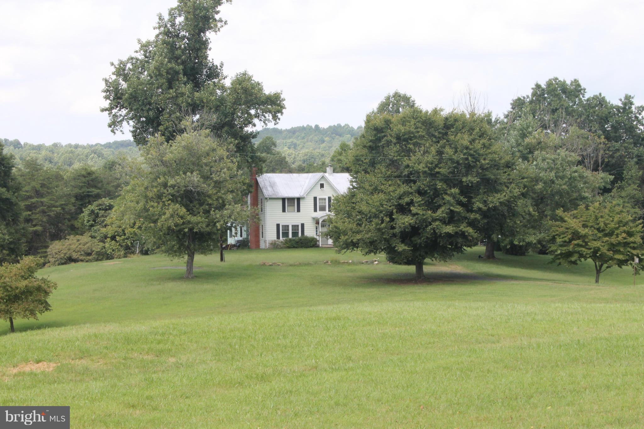 6666 Carters Run Road Marshall, VA 20115 - Photo 4 of 30 Exterior (General)