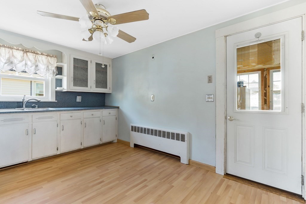 13 Albert Park Everett, MA 02149 - Photo 12 of 24