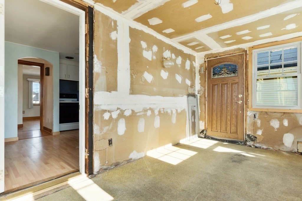 13 Albert Park Everett, MA 02149 - Photo 13 of 24