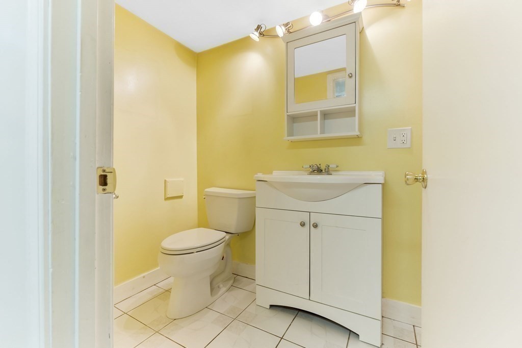 13 Albert Park Everett, MA 02149 - Photo 19 of 24