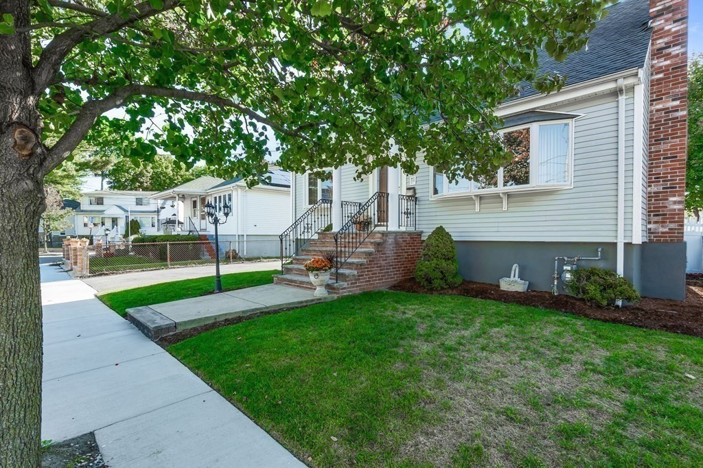 13 Albert Park Everett, MA 02149 - Photo 24 of 24