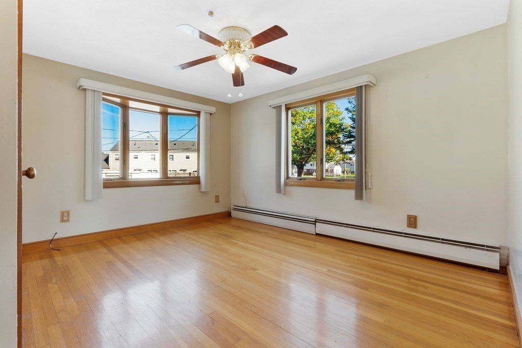 13 Albert Park Everett, MA 02149 - Photo 4 of 24