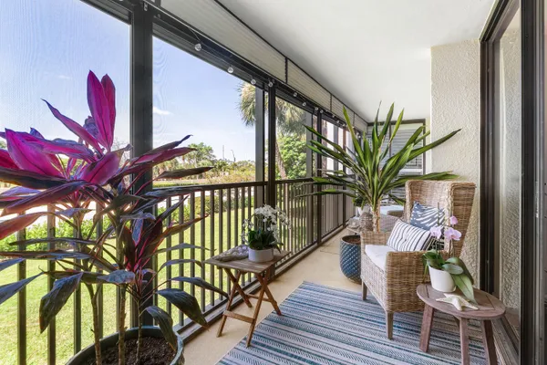 $379,000 | 1605 Highway 1, Unit 206M1, Jupiter, FL 33477