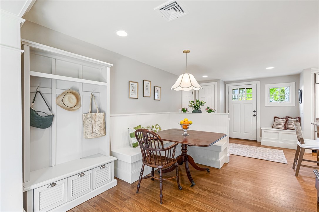 11 Harbour Road Barrington, RI 02806 - Photo 19 of 40