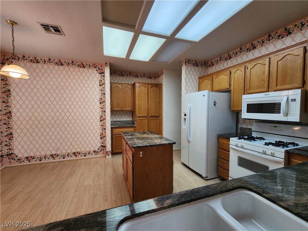 3381 Partridge Run Street Laughlin, NV 89029 - Photo 7 of 24