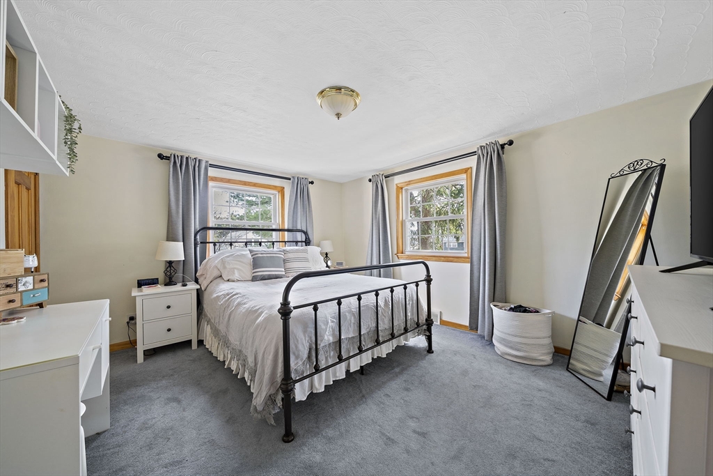 95 Oriole Road, Unit 95 Stoughton, MA 02072 - Photo 15 of 32