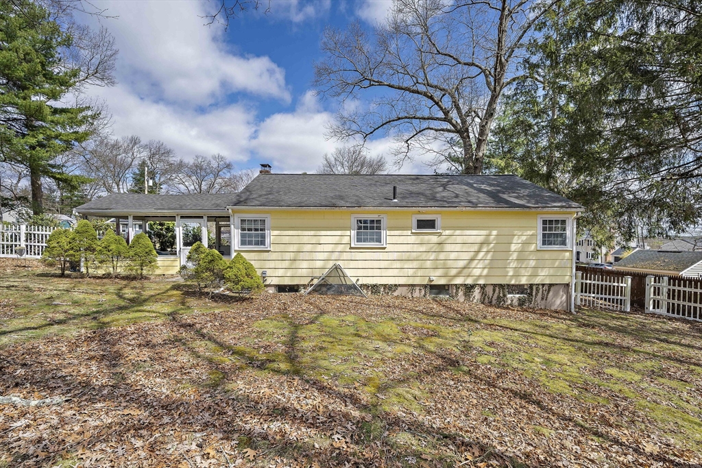 95 Oriole Road, Unit 95 Stoughton, MA 02072 - Photo 30 of 32