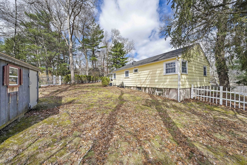 95 Oriole Road, Unit 95 Stoughton, MA 02072 - Photo 32 of 32