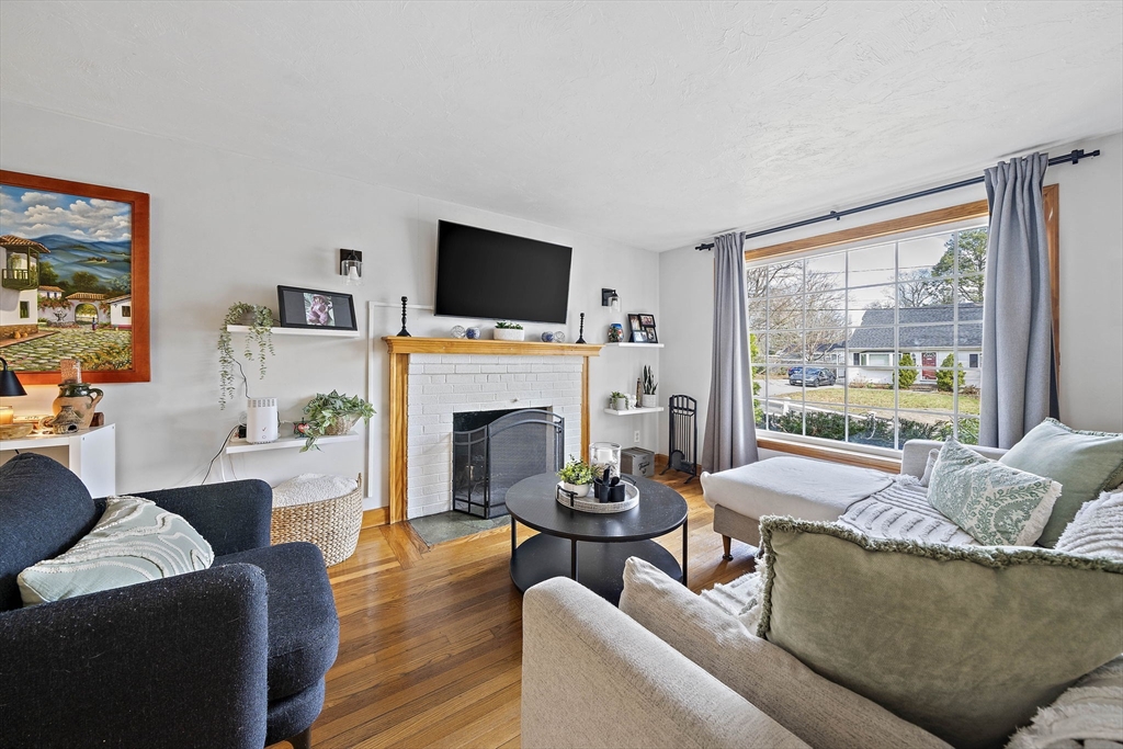 95 Oriole Road, Unit 95 Stoughton, MA 02072 - Photo 9 of 32