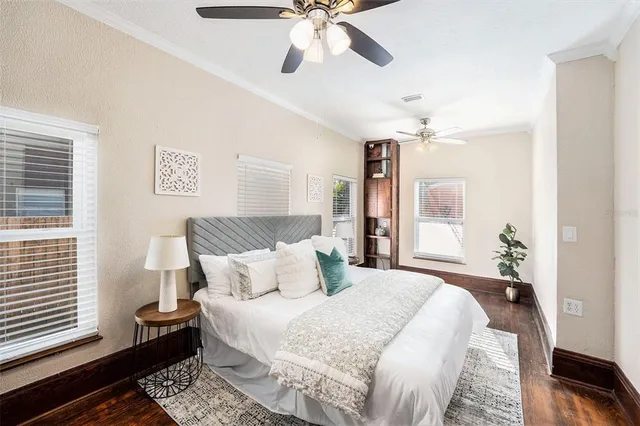 $2,300 | 2024 Oakdale Way, Clearwater, FL 33755