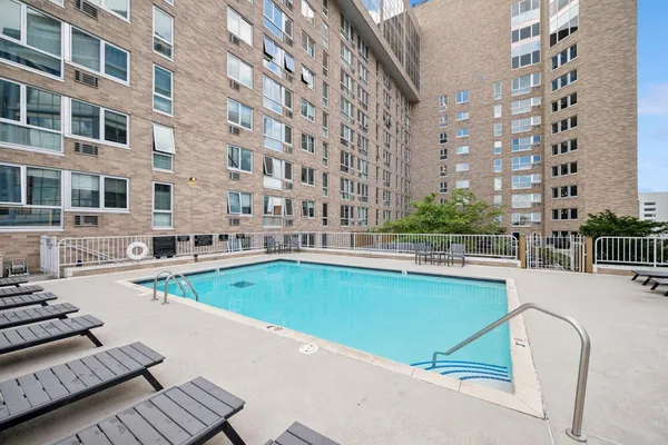 $1,995 | 433 South 7th Street, Unit 1919, Minneapolis, MN 55415