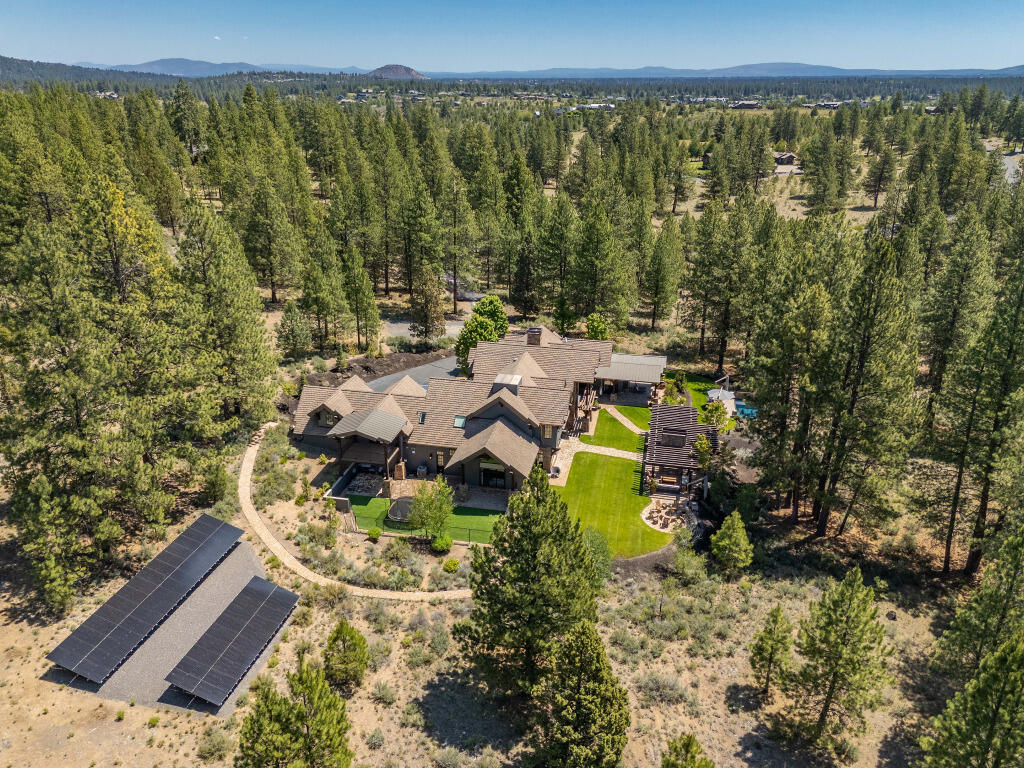 18780 Macalpine Loop Bend, OR 97702 - Photo 6 of 53 006