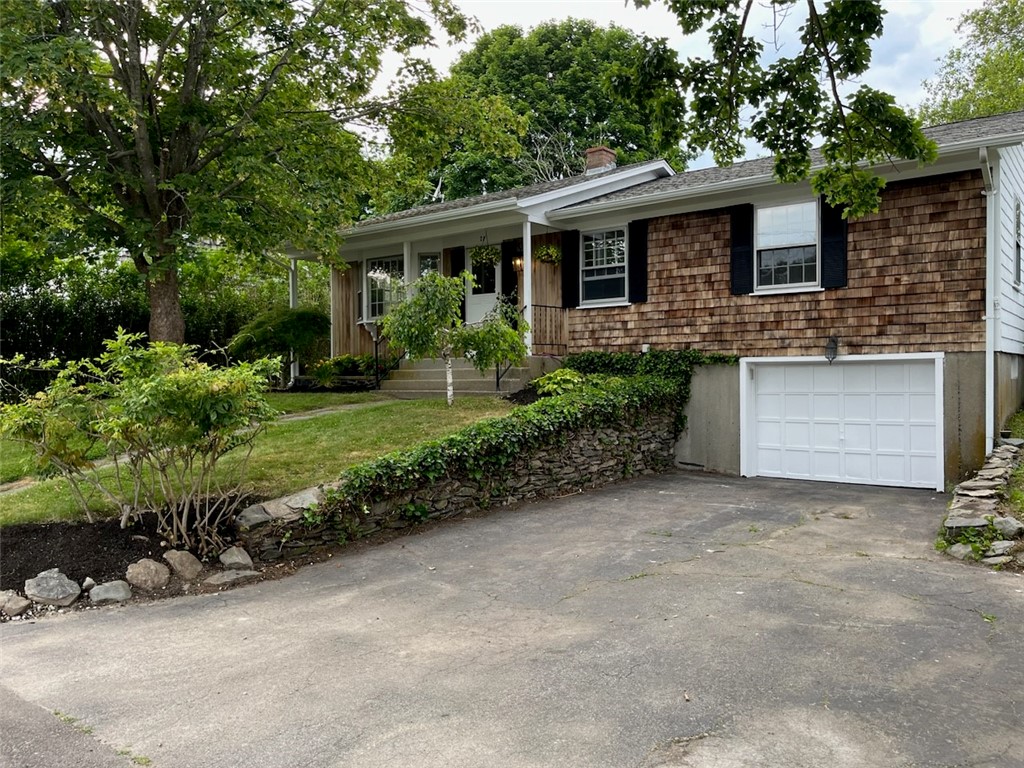 27 San Juan Drive, Bristol, RI 02809 Compass