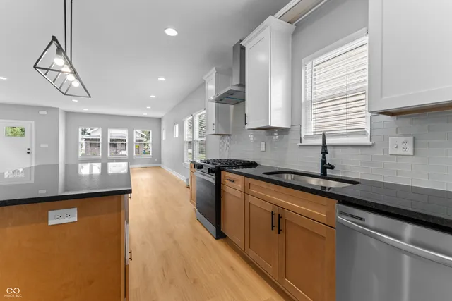 $375,000 | 3110 North Park Avenue, Indianapolis, IN 46205