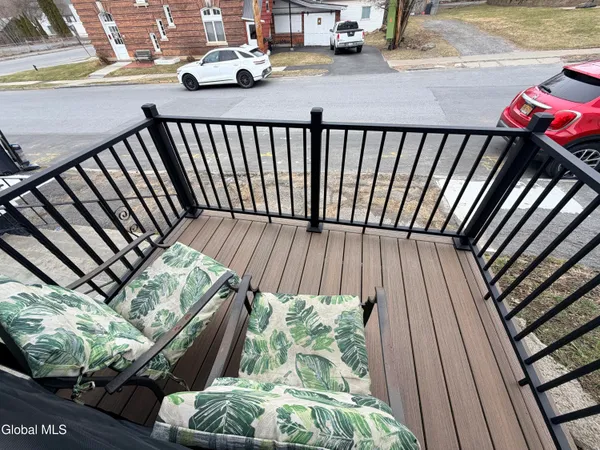 $179,999 | 15 Henrietta Street, Amsterdam, NY 12010