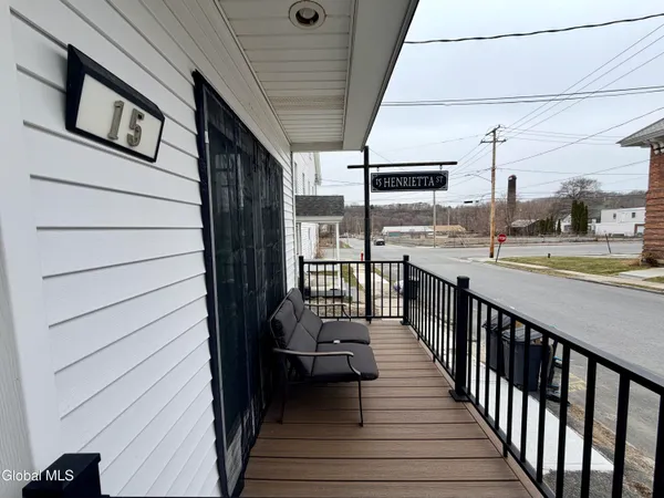 $179,999 | 15 Henrietta Street, Amsterdam, NY 12010