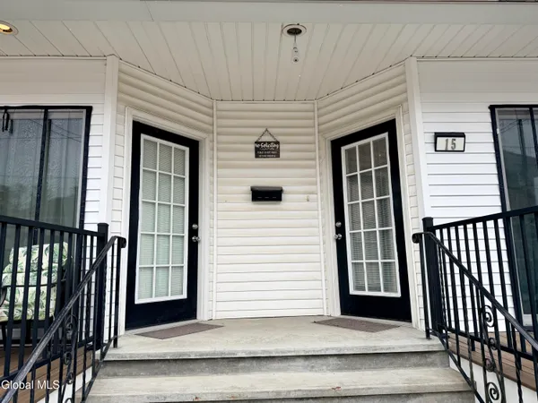 $179,999 | 15 Henrietta Street, Amsterdam, NY 12010