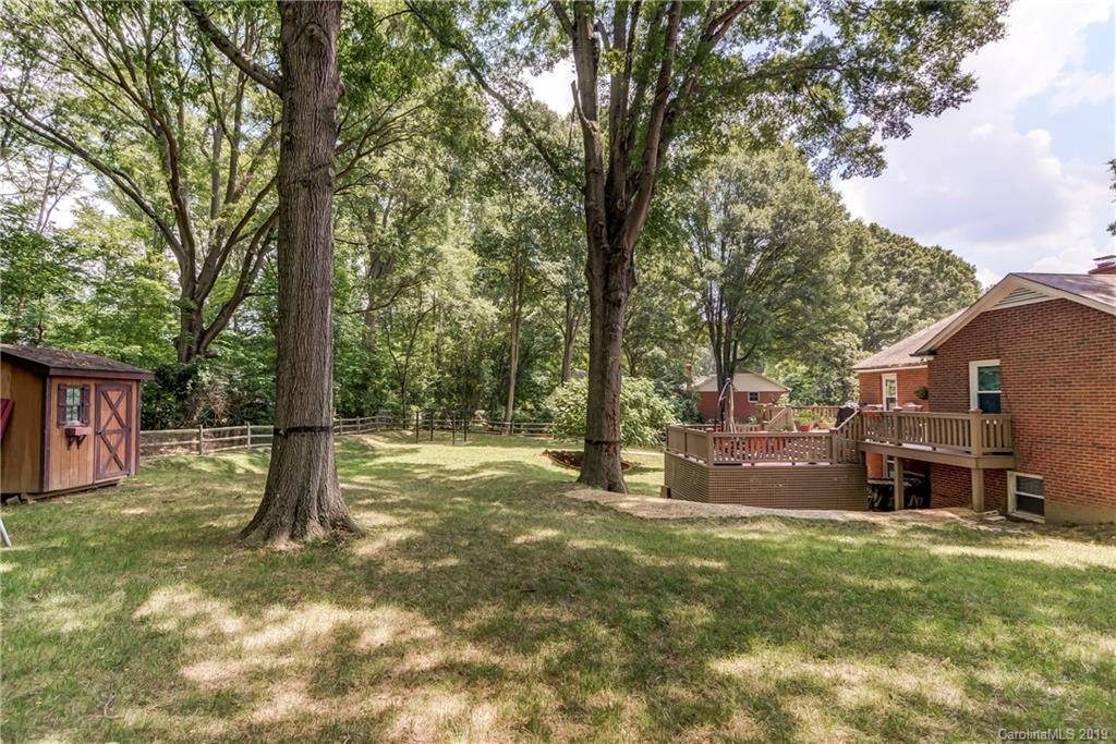 431 Boyce Road Charlotte, NC 28211 - Photo 39 of 48 Gallery Image 39
