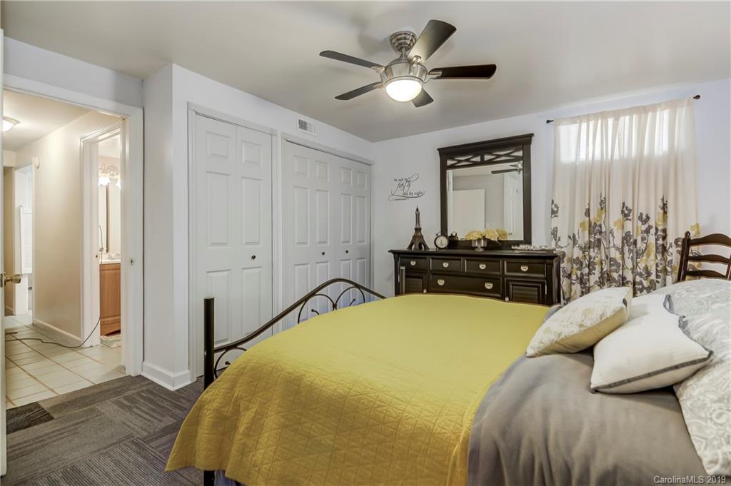 431 Boyce Road Charlotte, NC 28211 - Photo 9 of 48 Gallery Image 9