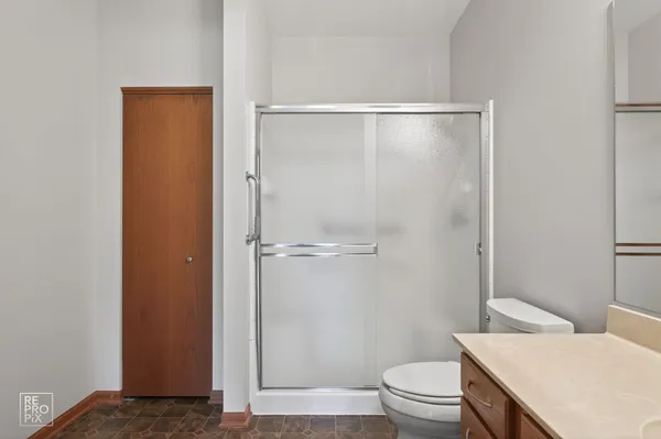 $270,000 | 16501 Buckner Pond Way, Unit 16501, Crest Hill, IL 60403