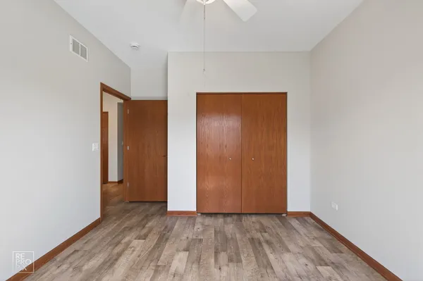 $270,000 | 16501 Buckner Pond Way, Unit 16501, Crest Hill, IL 60403