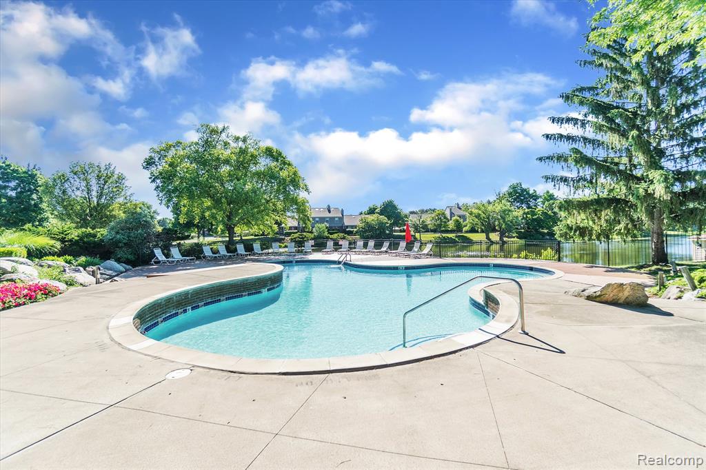 22224 Edgewater Novi, MI 48375 - Photo 31 of 32