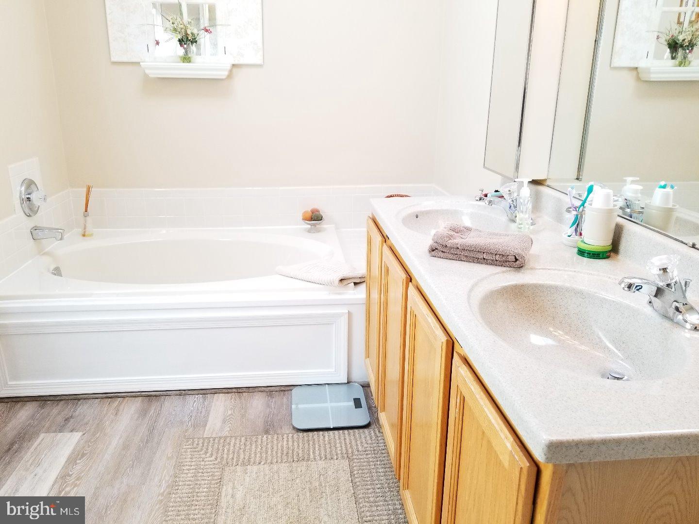 34 Wiltons Landing Road Sicklerville, NJ 08081 - Photo 17 of 25 Master Bathroom