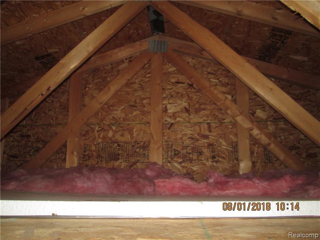 2438 Beach Road Port Huron, MI 48060 - Photo 26 of 72 IMG_4548.JPG