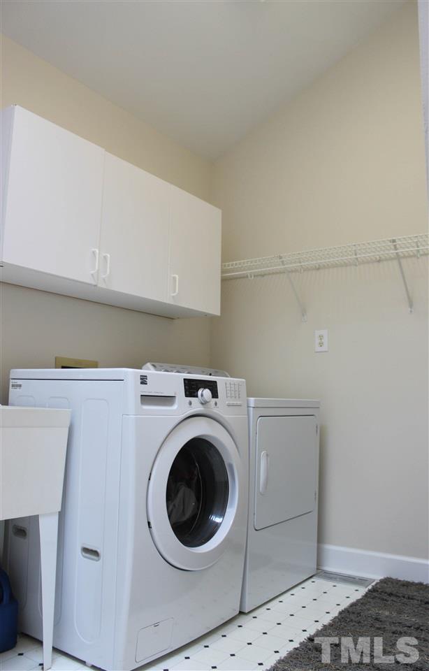 505 Booth Road Chapel Hill, NC 27516 - Photo 17 of 25 a utility room with dryer and washer