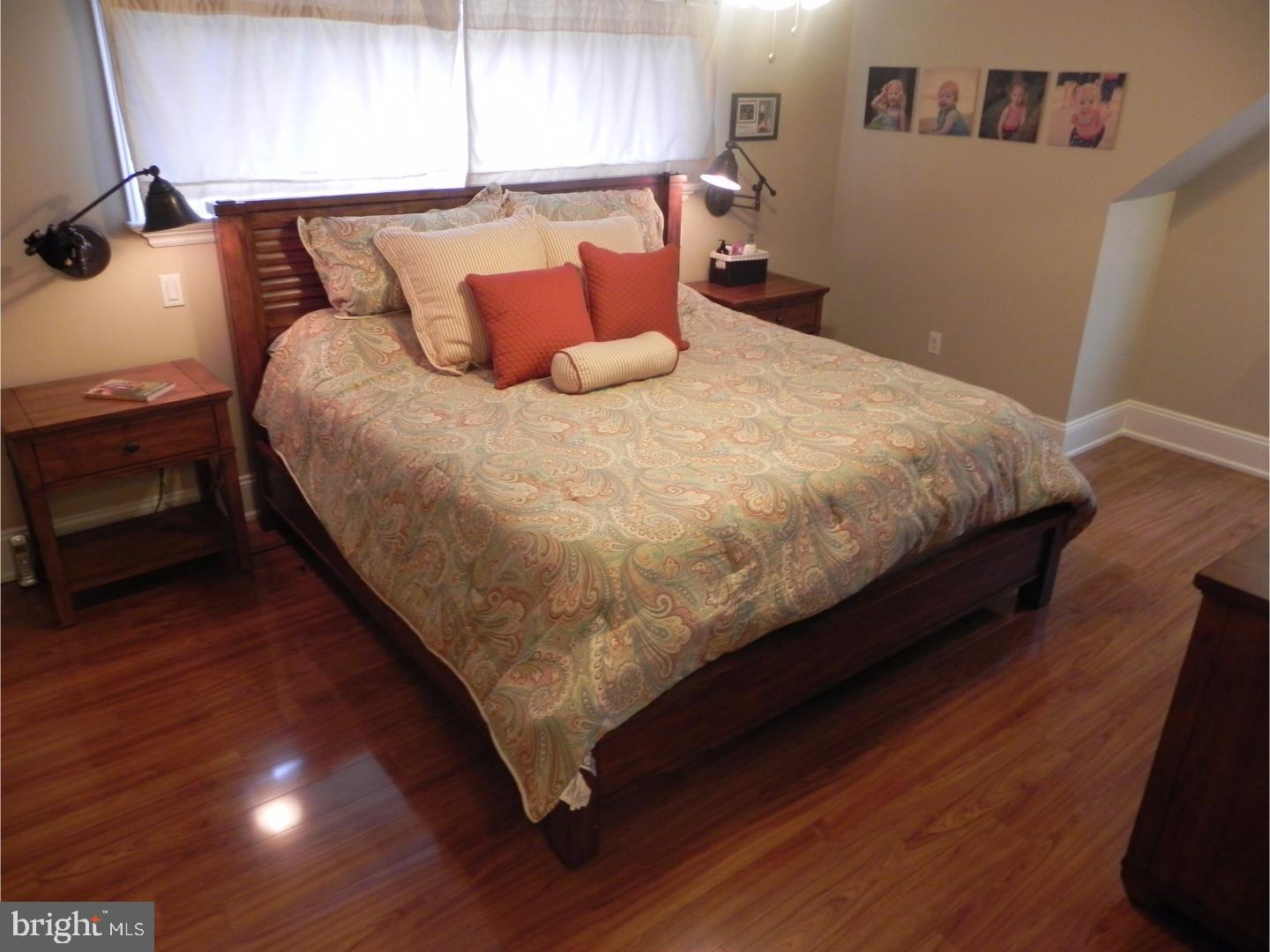 31 Hydrangea Road Levittown, PA 19056 - Photo 17 of 18 Bedroom - Main