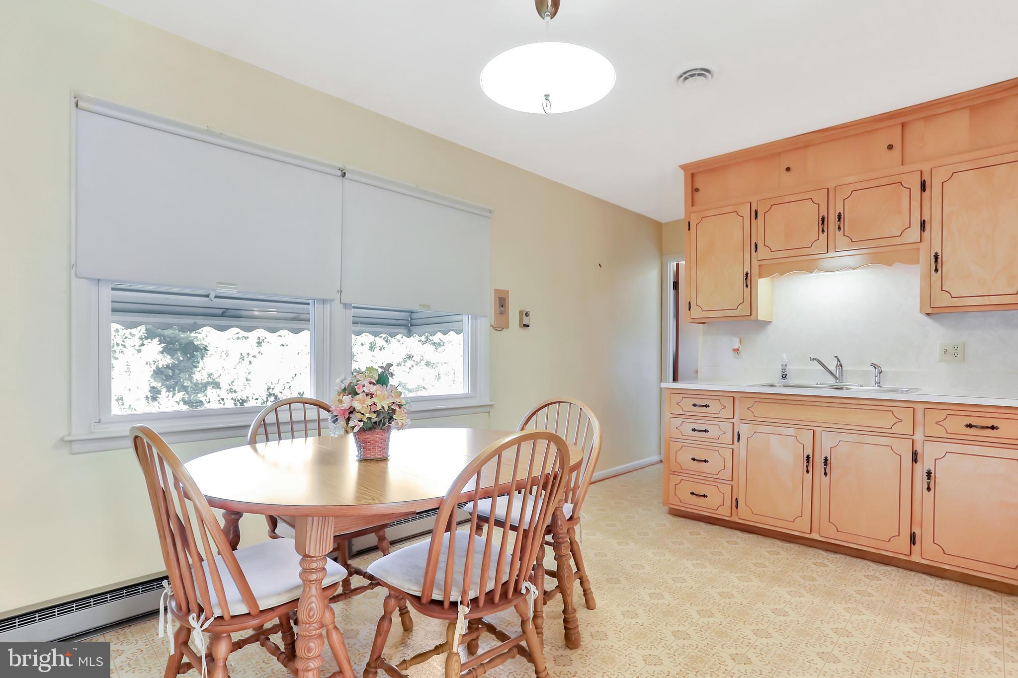 8310 Hollow Road Middletown, MD 21769 - Photo 7 of 37