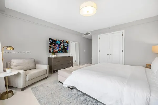 $9,900 | 1435 Brickell Avenue, Unit 3410, Miami, FL 33131