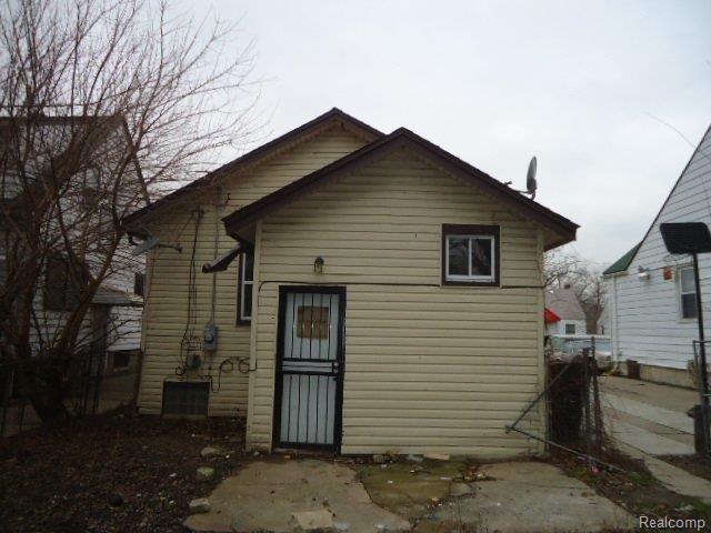 9656 Meyers Road Detroit, MI 48227 - Photo 5 of 8 DSC00552.JPG